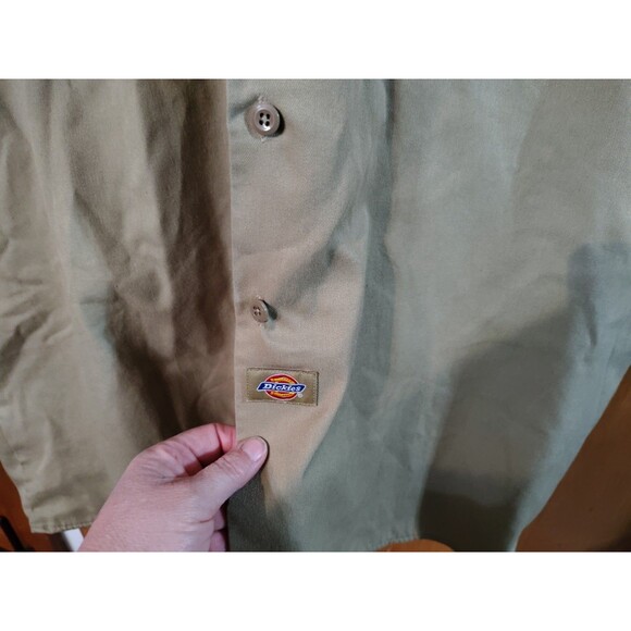 Dickies Men's Shirt Tan/Khakia, Short Sleeve, Button-Up, 2XL - Picture 2 of 3
